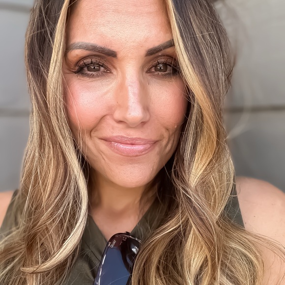 Meet your Posher, Jennifer - Picture 7 of 16